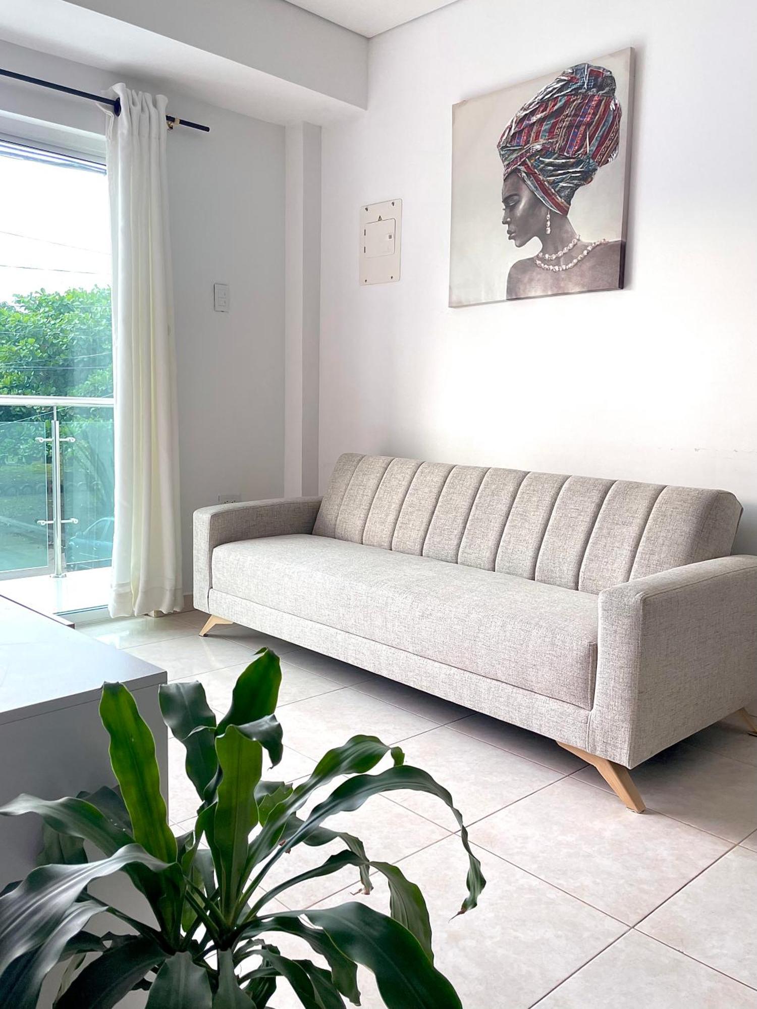 202 Entero Apartment